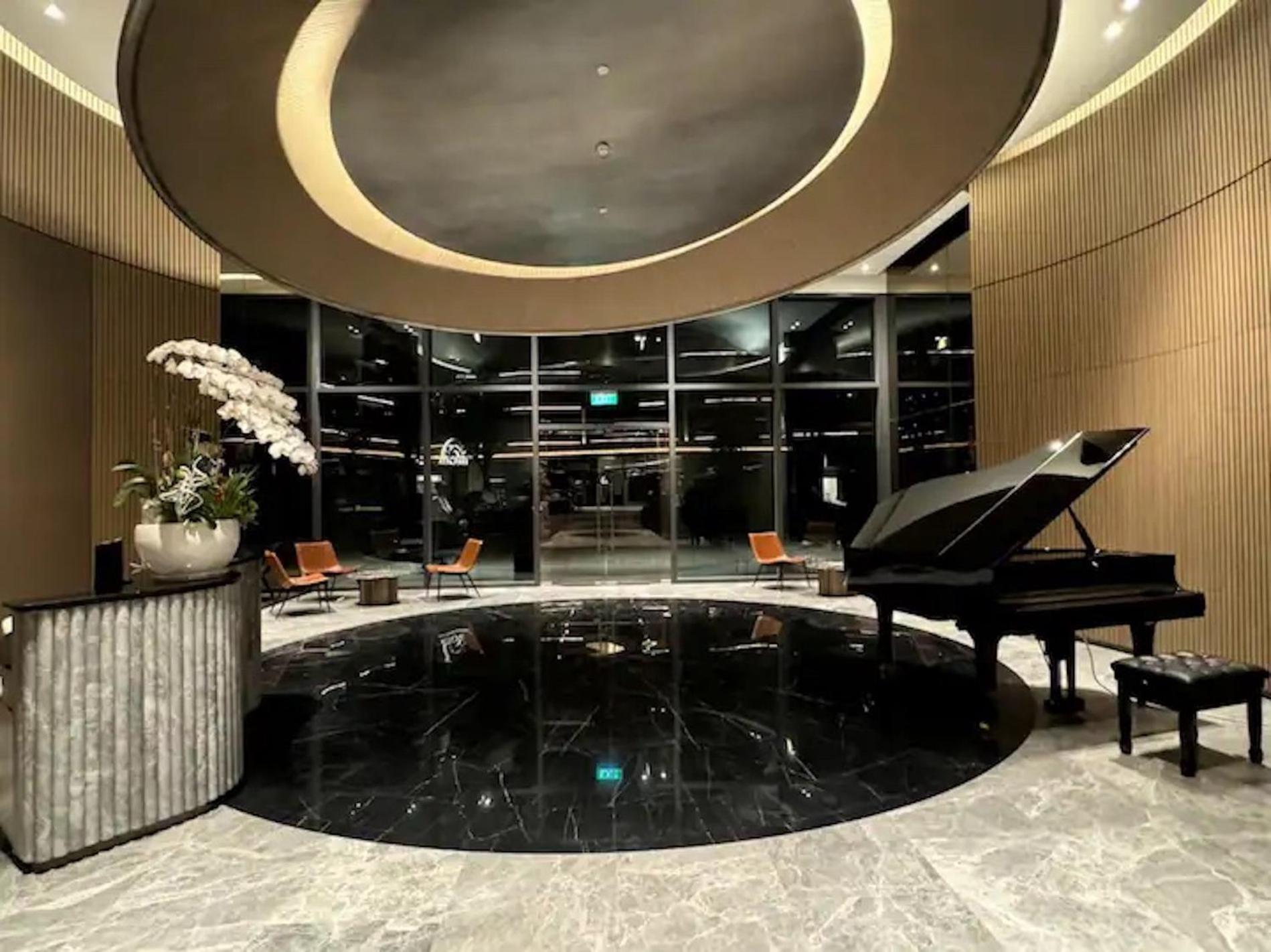 Zo Apartment Opera, Crest, Galleria -Central Saigon -Free Pool-Gym-Sauna Room-Yoga Room Ciudad Ho Chi Minh  Exterior foto